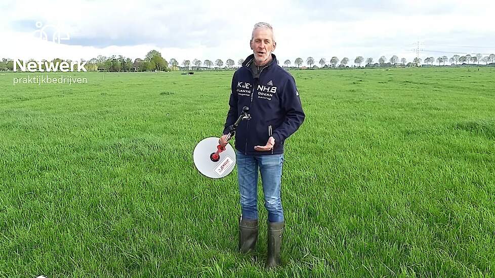 Uitleg grashoogte meten met de mechanische Jenquip grashoogtemeter