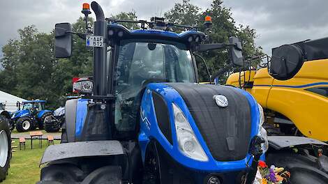 Machine en sensor sturen tractor aan