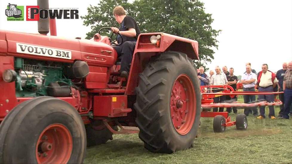 Volvo BM met GA 4321 GM hark