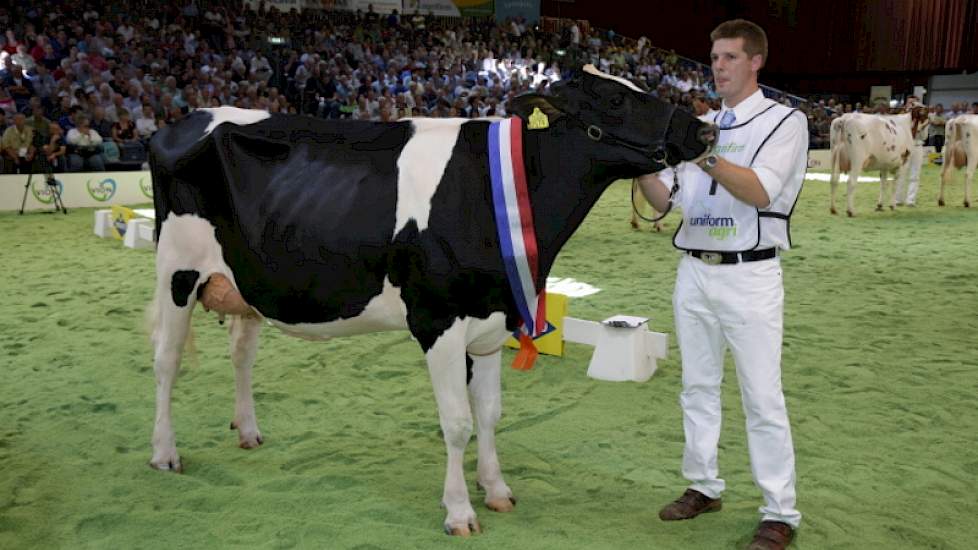 Willem's Hoeve Rita 579 pakte de winst voor reservekampioene Hbc Goldwyn Daydream.