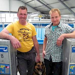 De gebroeders Henk (44) (links) en Stefan (38) Schoenmakers uit Zeijen.