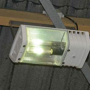 Vrielink heeft gekozen voor energiezuinigere verlichting met Metaalhalideverlichting. Na 25 jaar kost een branduur 1,52 euro. Volgens berekening van DLV is LED-verlichting het meest energiezuinige en kosteneffectief, maar vraagt om een behoorlijke investe