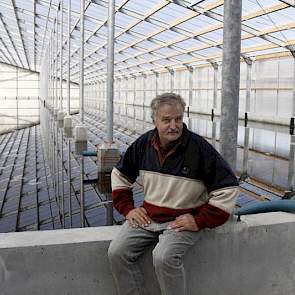 Bovenop de stal voor 1.600 rosé-kalveren is een eendenkroosvijver gebouwd op 4.500 m2. Ook wordt de kas gebruikt voor algenkweek. Beiden worden gebruikt als veevoer. De kroos en de algen dienen als veevoer.