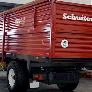 De voerdoseerwagen van Schuitemaker.