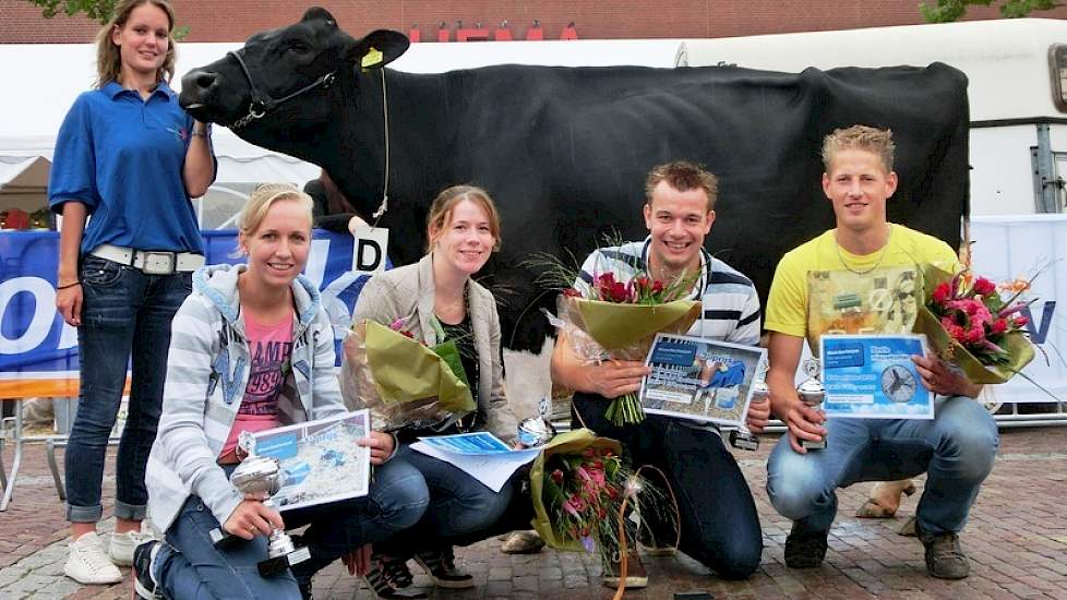 Uitslag 2013(op de foto van links naar rechts) 1e: Froukje Kuiper (Groningen) 2e: Anke Wismans (Noord Brabant) 3e: Rob Scholten (Overijssel) Beste nieuwkomer/aanmoedigingsprijs: Stefan Köhne (Noord Holland)