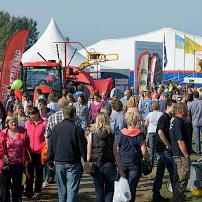 Het mooie weer stond garant voor een drukbezochte Fokveedag Boerenlandfeest.