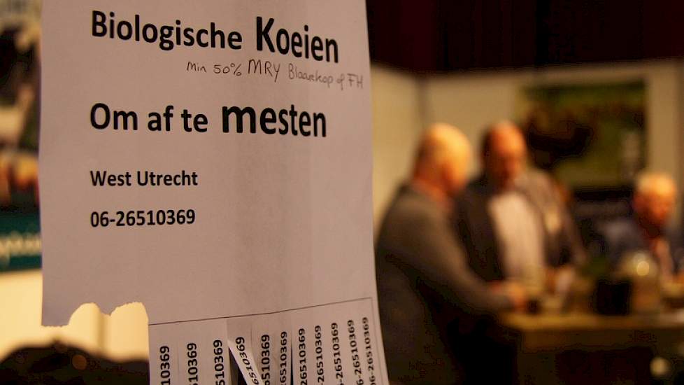 Verder was er belangstelling voor ‘Zero afval’, zocht een afmester via de stand van Van Gorp biologische koeien, stonden er tal van mechanische schoffel- en wiedmachines, waren vele voedingswinkels vertegenwoordigd, was er ruim belangstelling voor bodem-