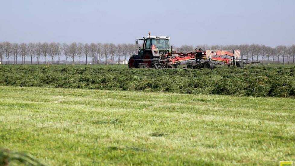 De opbrengst schat de Drontense veehouder tegen de 3500 kilo drogestof per hectare