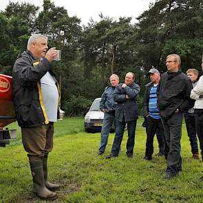 Ook was er aandacht voor de teelt  van gras en maïs op de demovelden. Bezoekers lieten zich informeren op het gebied van grasmengsels, voorjaarsbewerkingen doorzaaien en gewenste zomerbemesting.