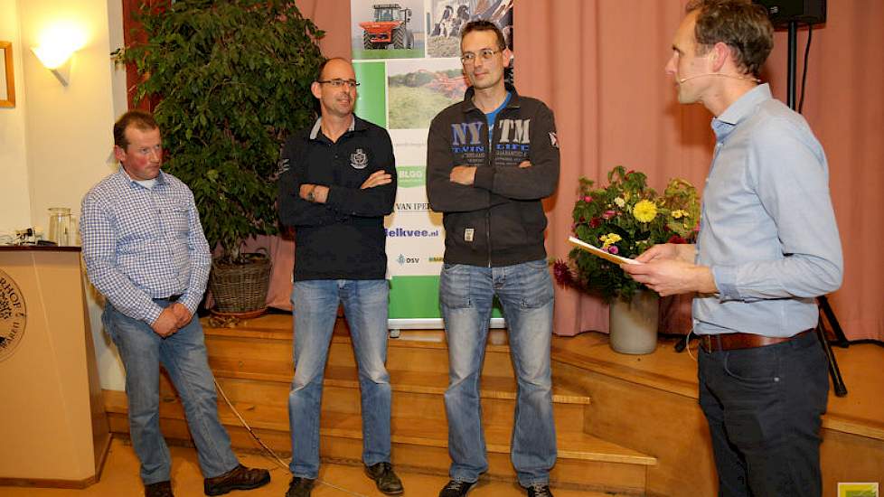 Afsluitend werd de winnaar van Topkuil 2015 bekend gemaakt door juryvoorzitter Robert Ellenkamp. De finalisten Nico Versteeg, Arnold van Schriek en Everhardus de Jong wachten in spanning af.