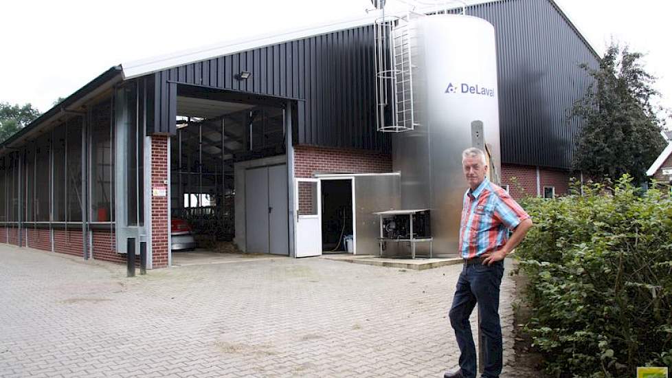 Op de open dag zijn behalve de vier VMS melkrobots van DeLaval, een DeLaval silotank van 35.000 liter, een buffervat, een groene vlag vloer, GEA veiligheidsvoerhek en driehoek boxen te zien. Er draaien twee Lely Discovery's en Lely Juno en DeLaval flexibe