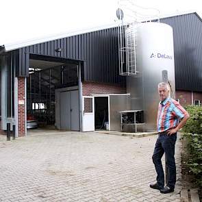 Op de open dag zijn behalve de vier VMS melkrobots van DeLaval, een DeLaval silotank van 35.000 liter, een buffervat, een groene vlag vloer, GEA veiligheidsvoerhek en driehoek boxen te zien. Er draaien twee Lely Discovery's en Lely Juno en DeLaval flexibe