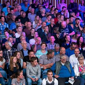 De tribunes waren goed gevuld in Zwolle.