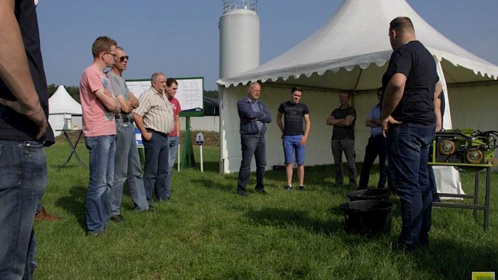 ForFarmers deed onderzoek naar het effect van shredlage-mais op de melkproductie bij koeien. In één van de workshops werden de resultaten toegelicht. In het onderzoek werd 5 kilogram maïs in het rantsoen gevoerd. De eerste drie weken werden gebruikt als a