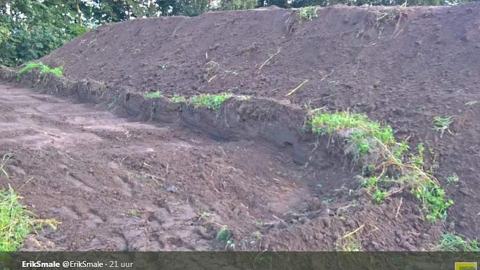 Erik Smale uit Joppe bij Deventer (Ov.) passeert met de derde snee de 10 ton drogestof per hectare, met gemiddeld 17% ruw eiwit (geschat).