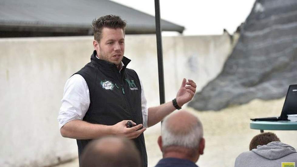 Mais telen zonder kunstmest? Volgens Harrald Helmers van VisscherHolland is dit mogelijk met het toepassen van Mycorrhiza. Deze schimmels zijn zelfs in staat om elementen uit gesteente  los te maken. De draden die deze schimmels vormen, gaan meters diep.