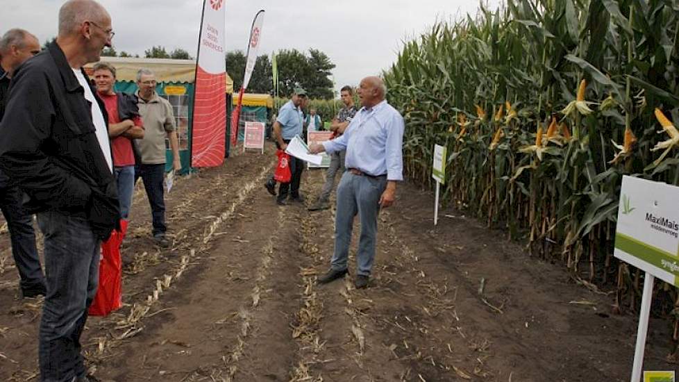 Verschillende maïszaadveredelaars waren van de partij. Zij probeerden bezoekers te overtuigen van de rassen van hun bedrijf. Ook Agrifirm presenteerde diverse rassen en rassenmengsels. De verschillende rassen lijken dit jaar allen een forse opbrengst te l