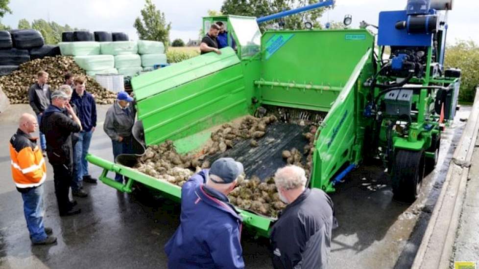 De bietenteelt is vanwege de lage fosfaatgift en de hoge hectareopbrengst ook heel gunstig voor de BEX, volgens Bouma. “Ik geef 30 kuub drijfmest als startgift, de rest van het seizoen zijn de bieten zelfvoorzienend.”