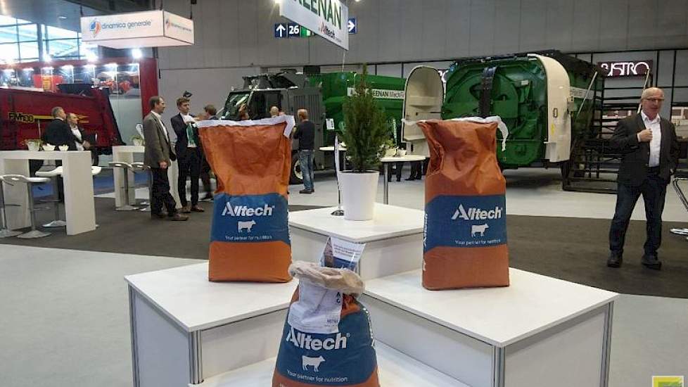 Sinds de Amerikaanse voeradditieven firma Alltech de Ierse voermengwagenfabrikant Keenan heeft overgenomen, is dit merk nog meer gericht op advisering bij het voerrantsoen. Alltech richt zich ondermeer op alternatieven voor plantaardig eiwit en data-analy