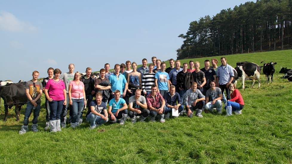 Deze groep enthousiaste jonge melkveehoud(st)ers was mee met de Agrifirm Boer on Tour naar Engeland.