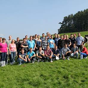 Deze groep enthousiaste jonge melkveehoud(st)ers was mee met de Agrifirm Boer on Tour naar Engeland.